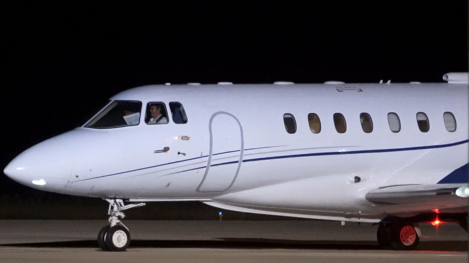 Avió que va traslladar el màxim responsable del Front Polisario des de Pamplona fins a Alger aquest dimecres per la nit