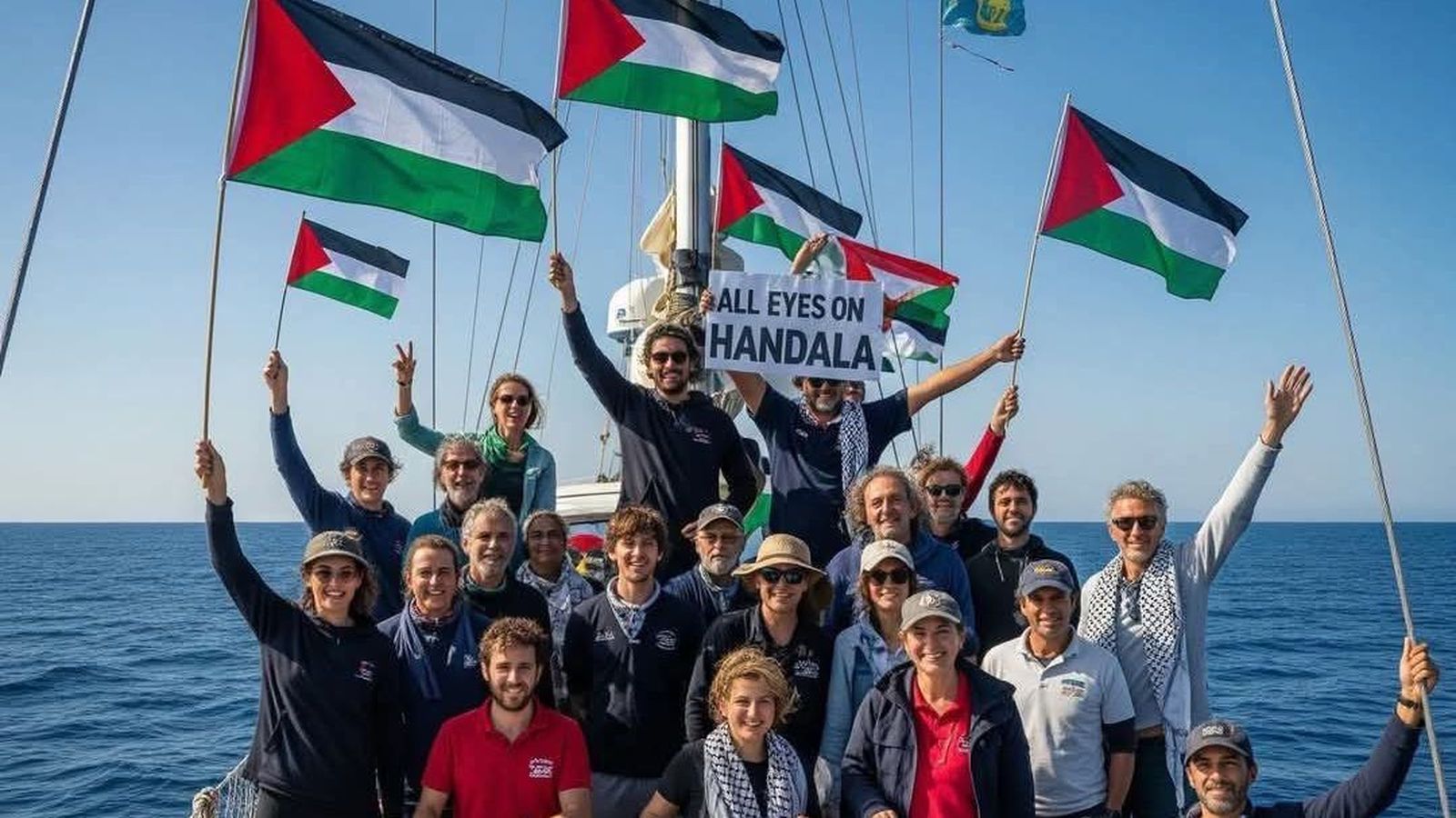 Els membres de l'Handala abans d'haver sigut interceptats per l'exèrcit israelià