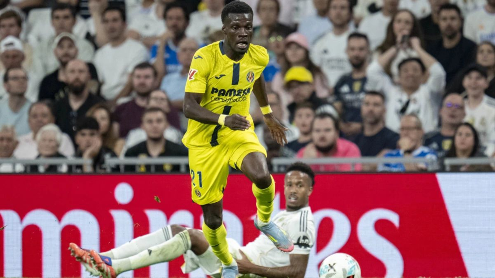 El davanter Tani Oluwaseyi (Imatge Villarreal CF)