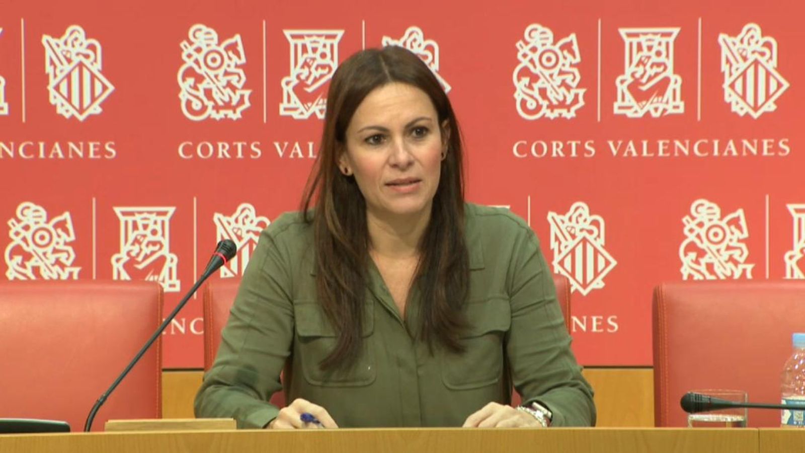 La portaveu d'Educació del Partit Popular a les Corts, Beatriz Gascó, en la compareixença d'aquest divendres