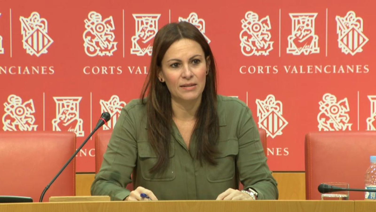La portaveu d'Educació del Partit Popular a les Corts, Beatriz Gascó, en la compareixença d'aquest divendres