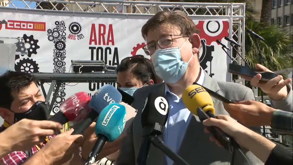 El president de la Generalitat atén els mitjans en la celebració del Dia del Treball El president de la Generalitat atén els mitjans en la celebració del Dia del Treball
