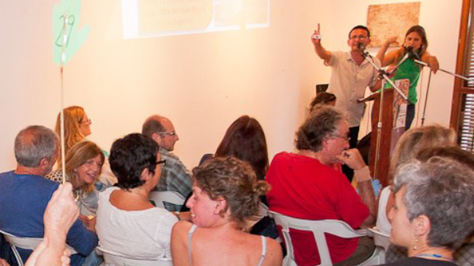 Subhasta de favors d'una edició anterior organitzada per València Acull