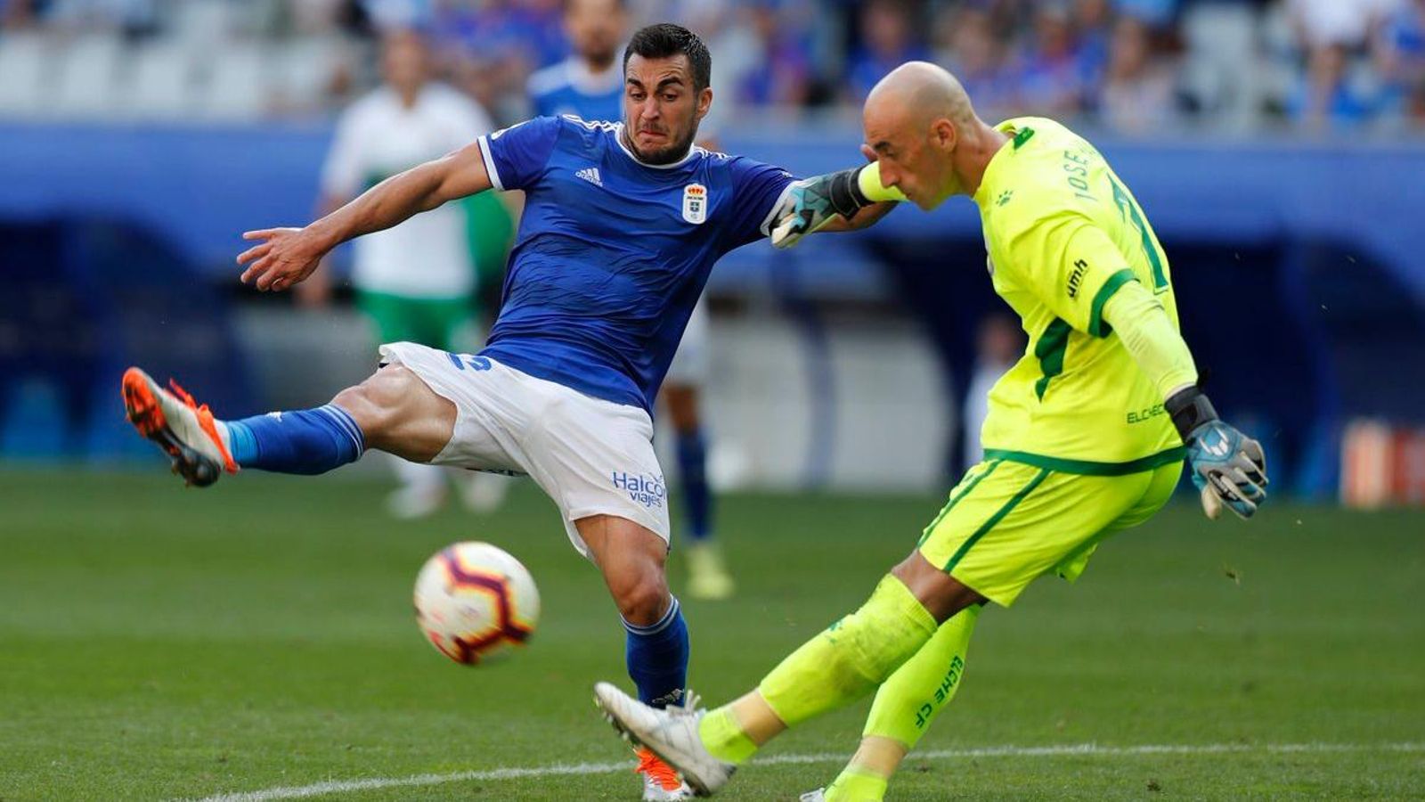 El conjunt il·licità empata contra l’Oviedo al Carlos Tartiere