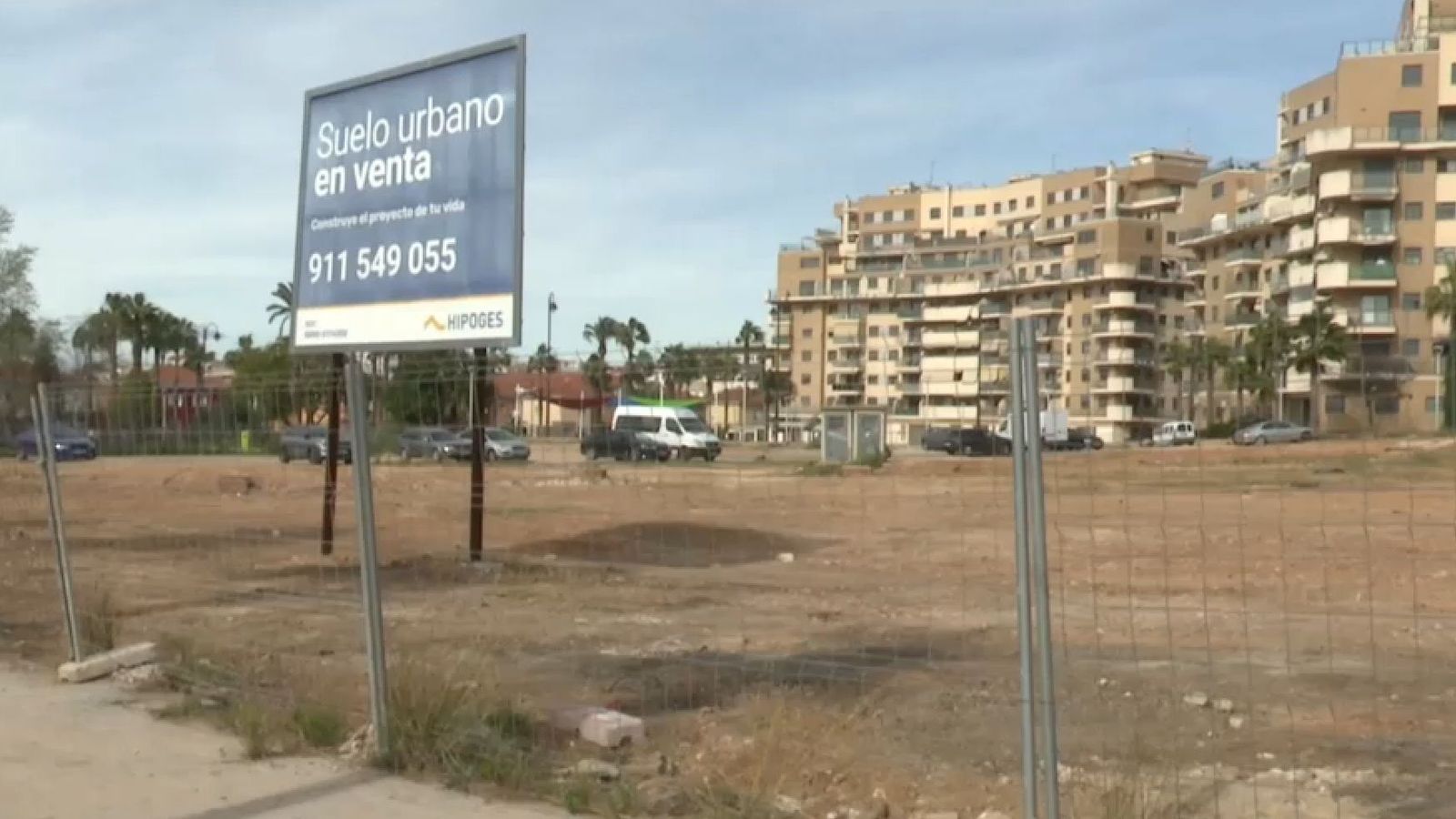 En imatge, el solar en què s'edificarà la promoció