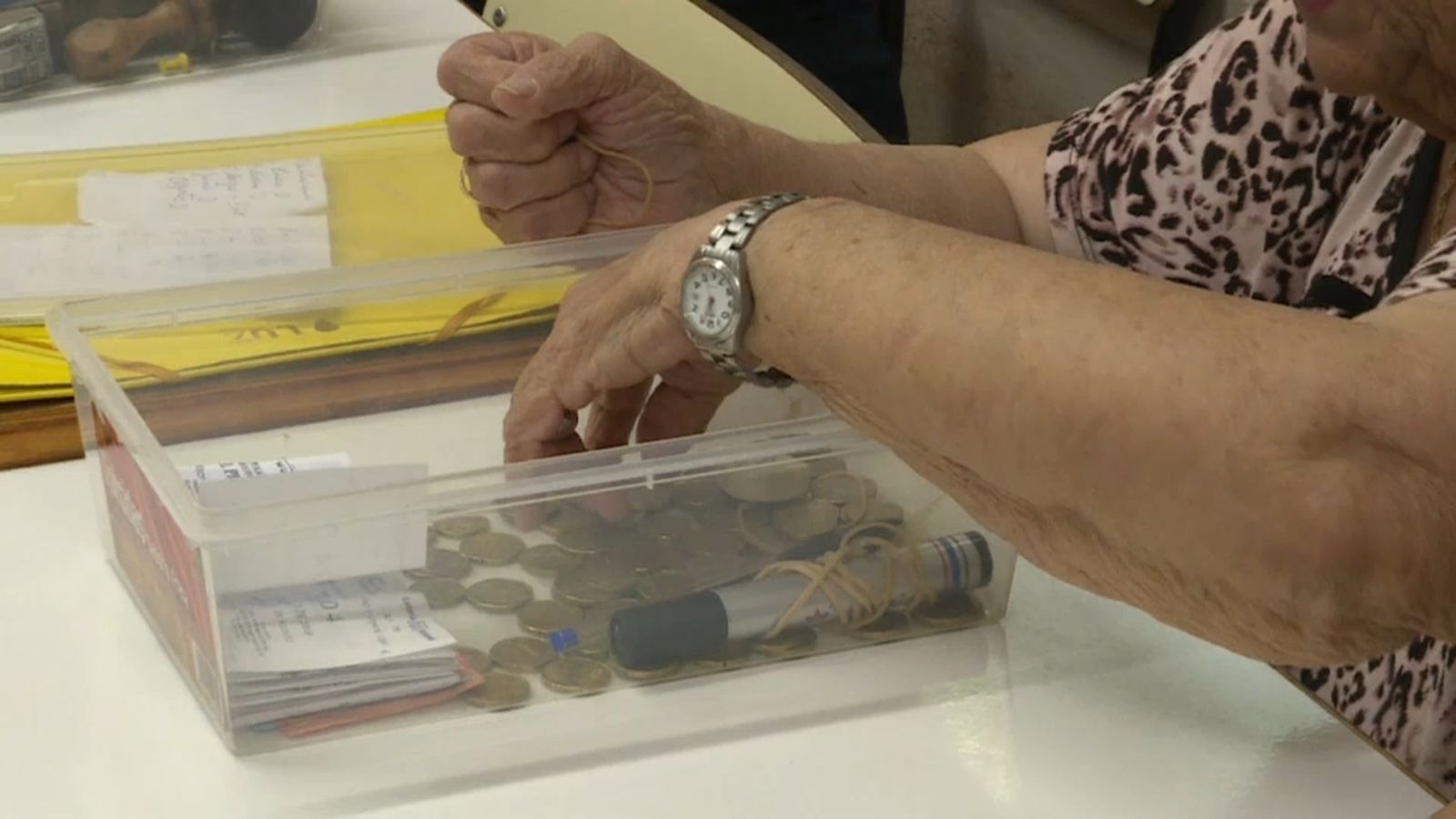 L'ingrés mínim vital registra més de 600.000 sol·licituds en el primer mes