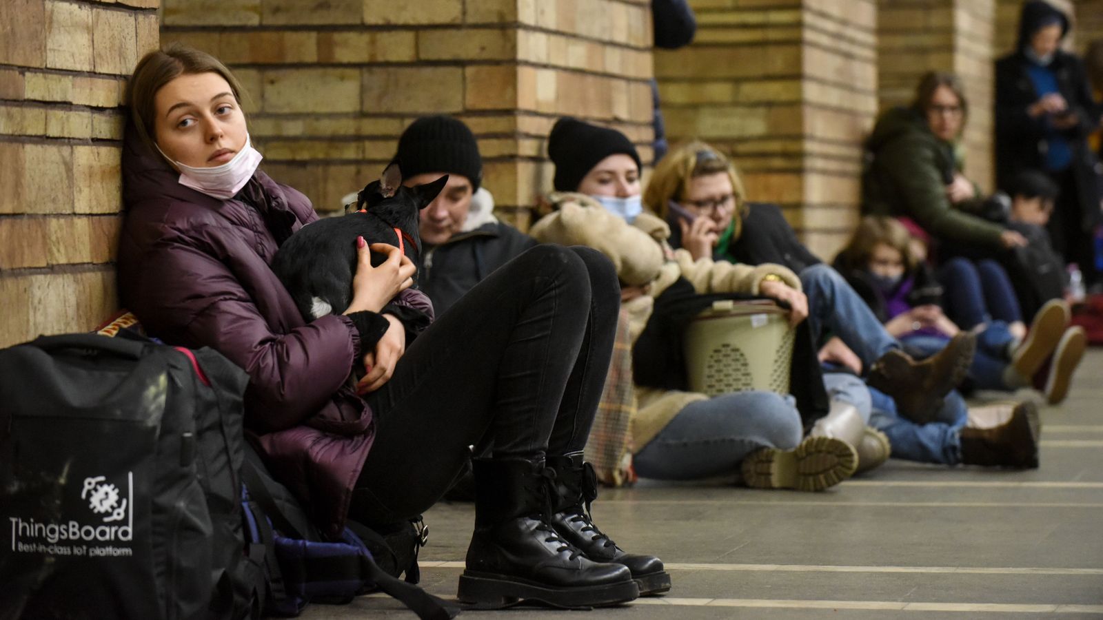 Les estacions de metro de Kíev es converteixen en refugis per a la ciutadania