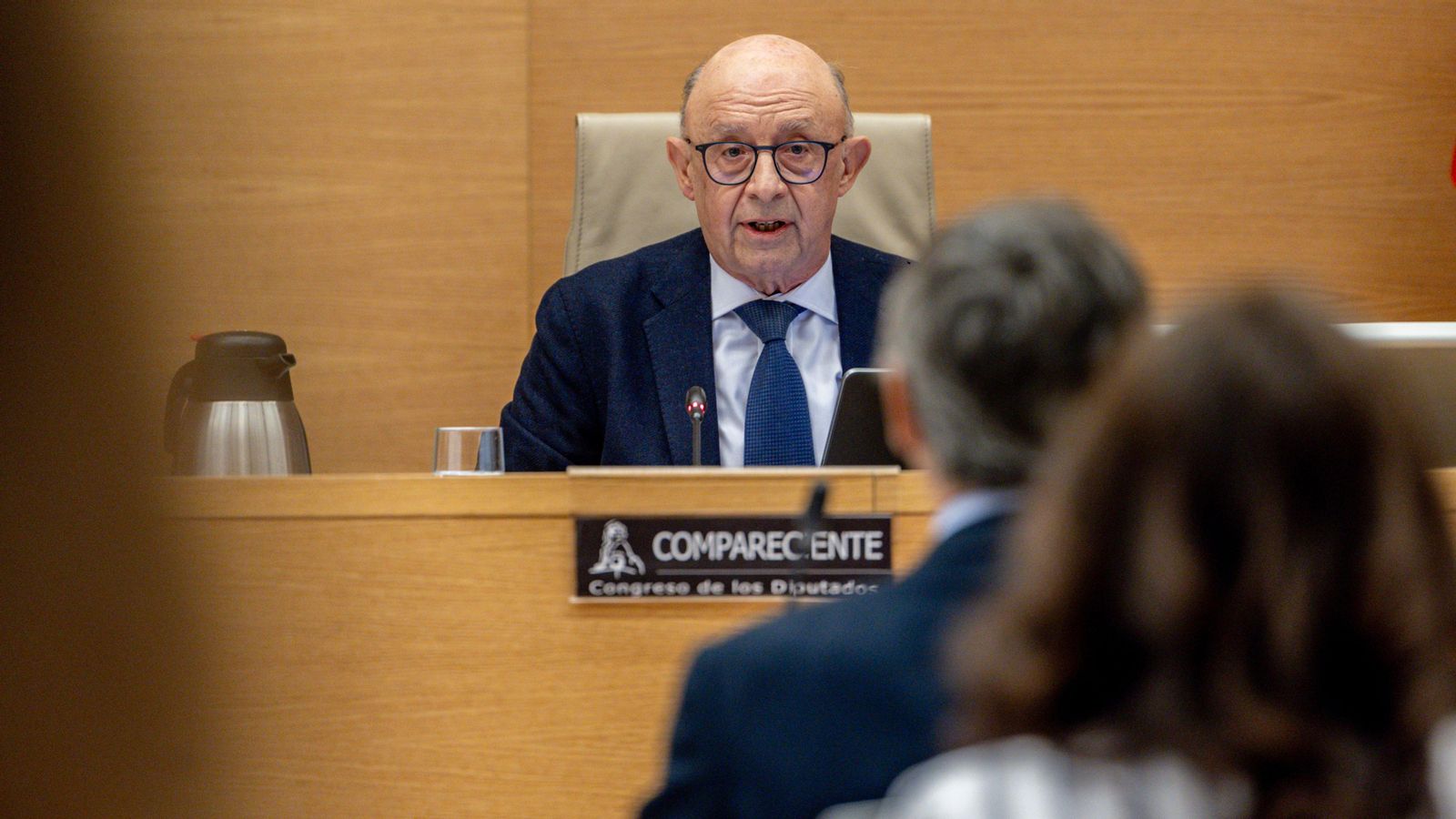 L'exministre d'Hisenda, Cristóbal Montoro, investigat per un jutjat de Tarragona, durant la compareixença en la comissió d'investigació per l'anomenada 'Operació Catalunya'