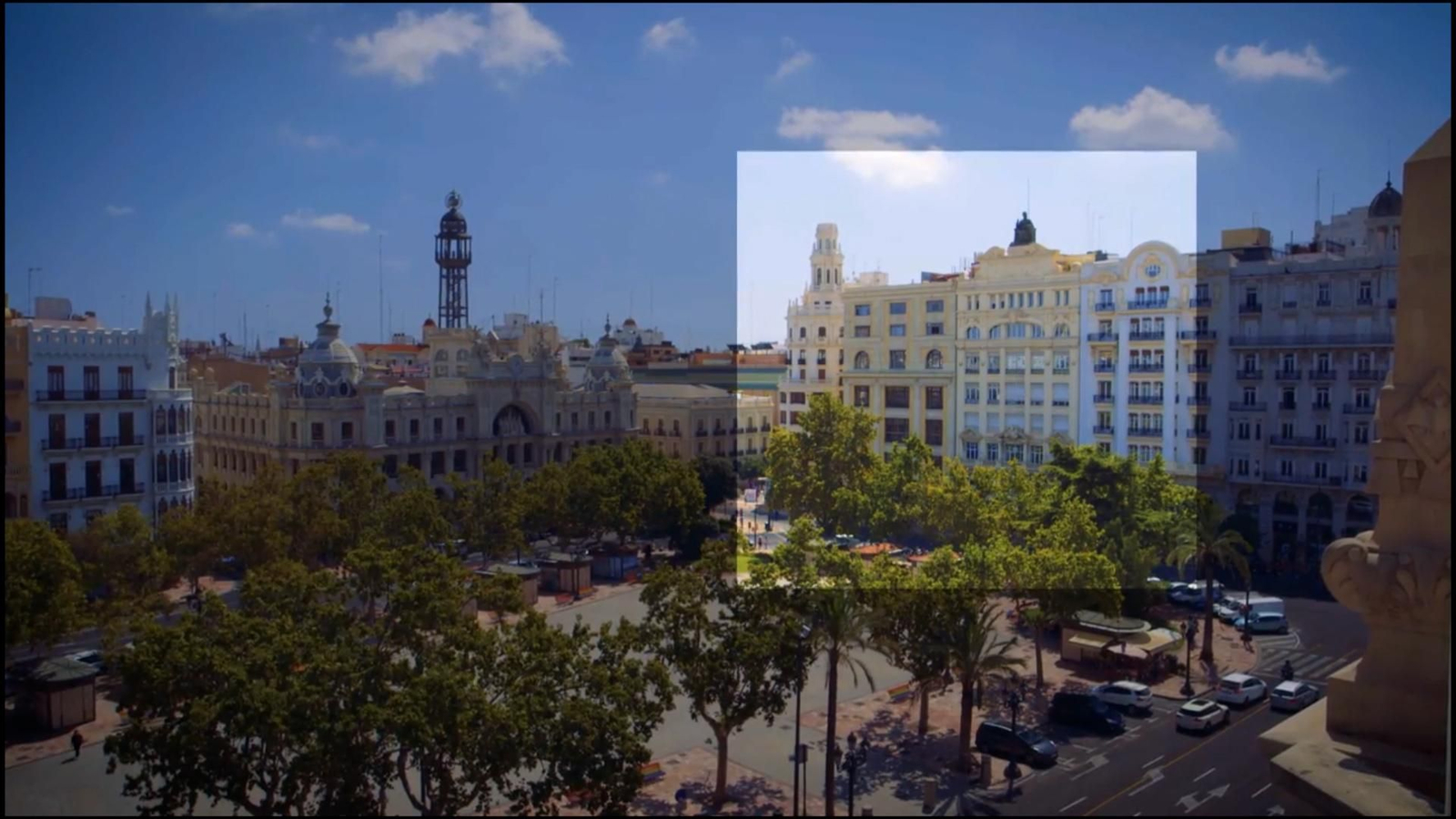 Edifici de Telefónica i de L'Equitativa on es trobava l'antiga estació, en plena plaça de l'Ajuntament de València