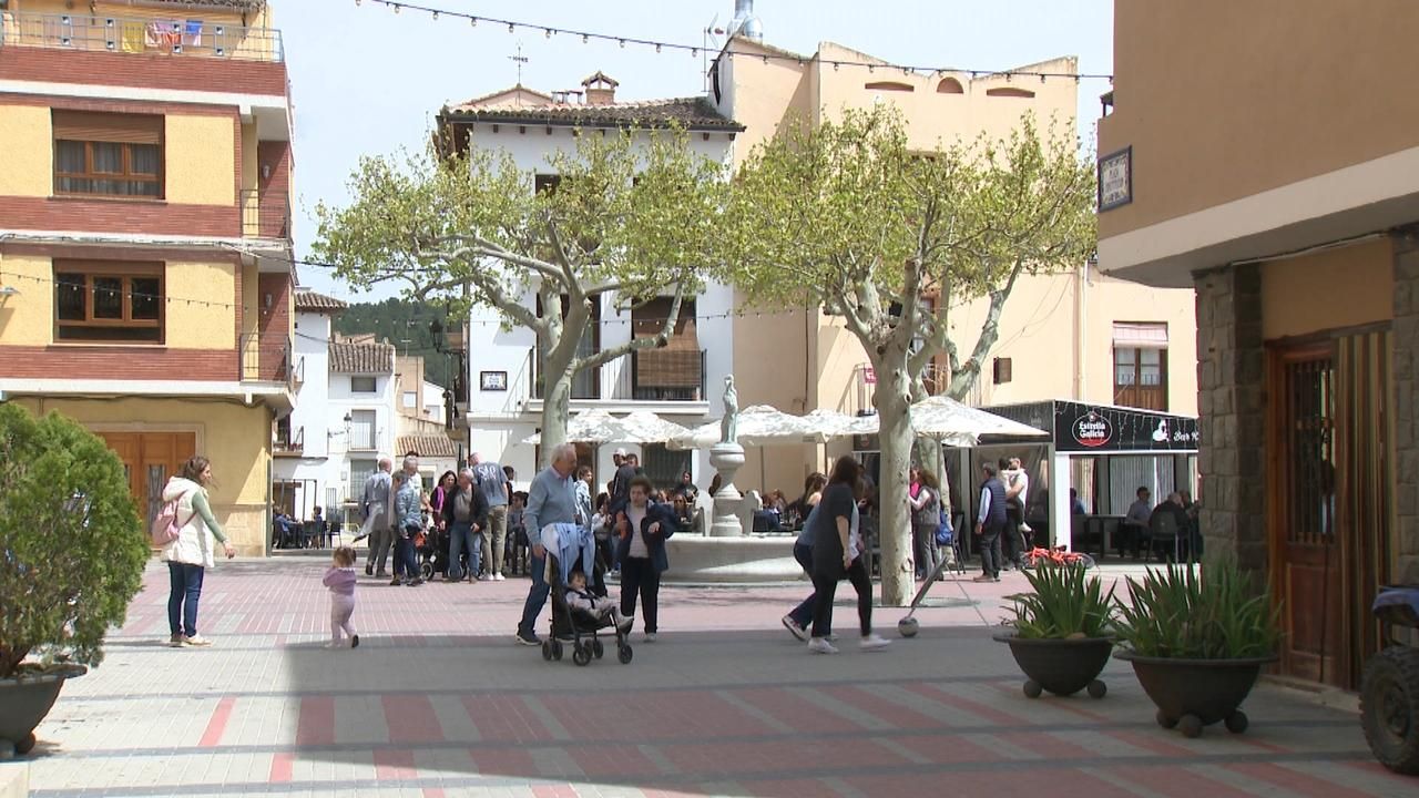 Plaça Major de Gaibiel, a l'Alt Palància