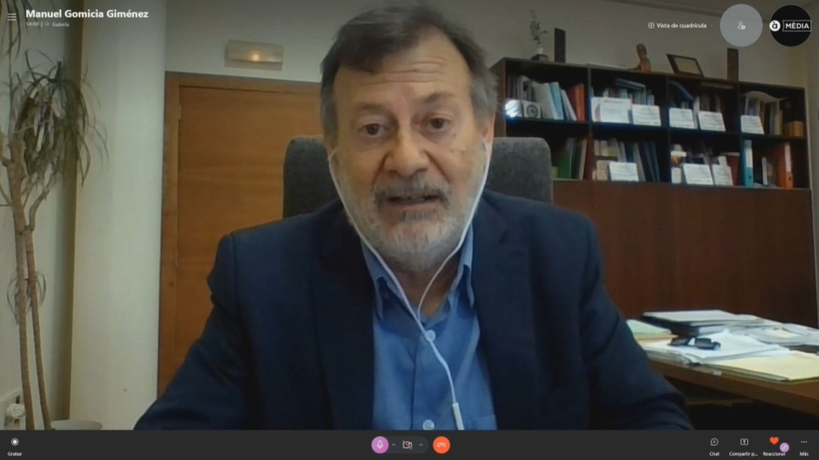 Clara Castelló entrevista Manuel Gomicia a 'Les notícies del matí'