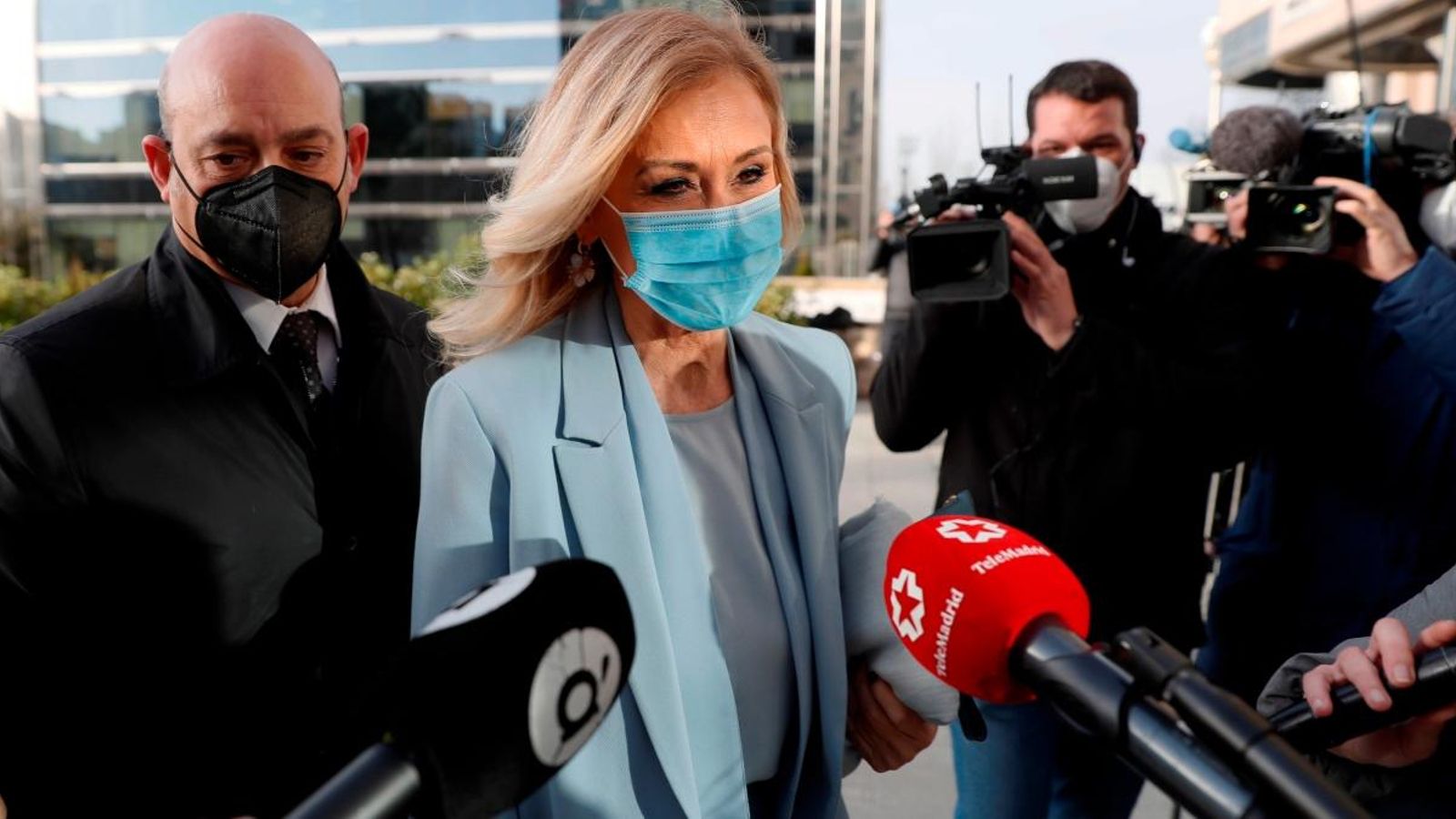 L'expresidenta madrilenya, Cristina Cifuentes, arriba a l'Audiència Provincial de Madrid aquest divendres