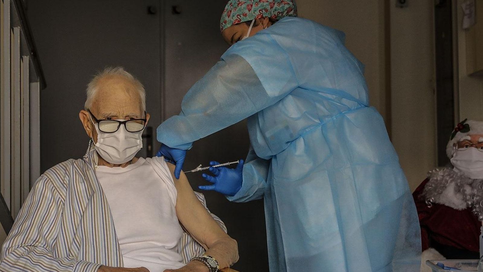Batiste Martí, de 81 años, va ser la primera persona en rebre la vacuna contra la Covid-19 a la Comunitat Valenciana