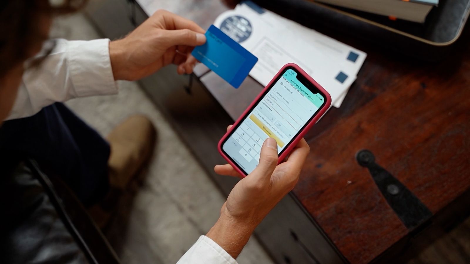 Els estafadors utilitzen les noves tecnologies per a arribar a les víctimes