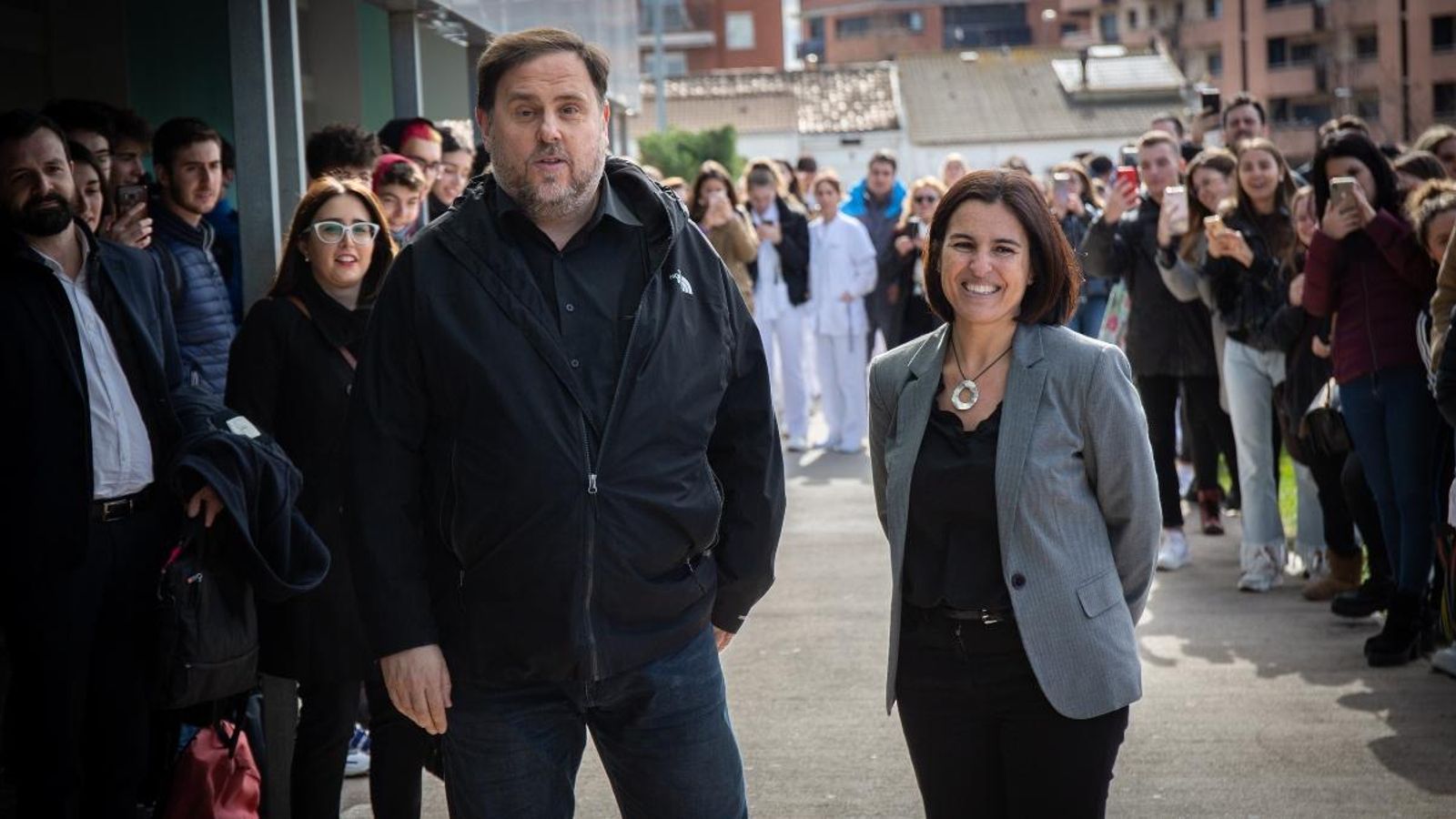 Junqueras, acompanyat per la vicerectora de la Universitat de Vic, aquest dimarts