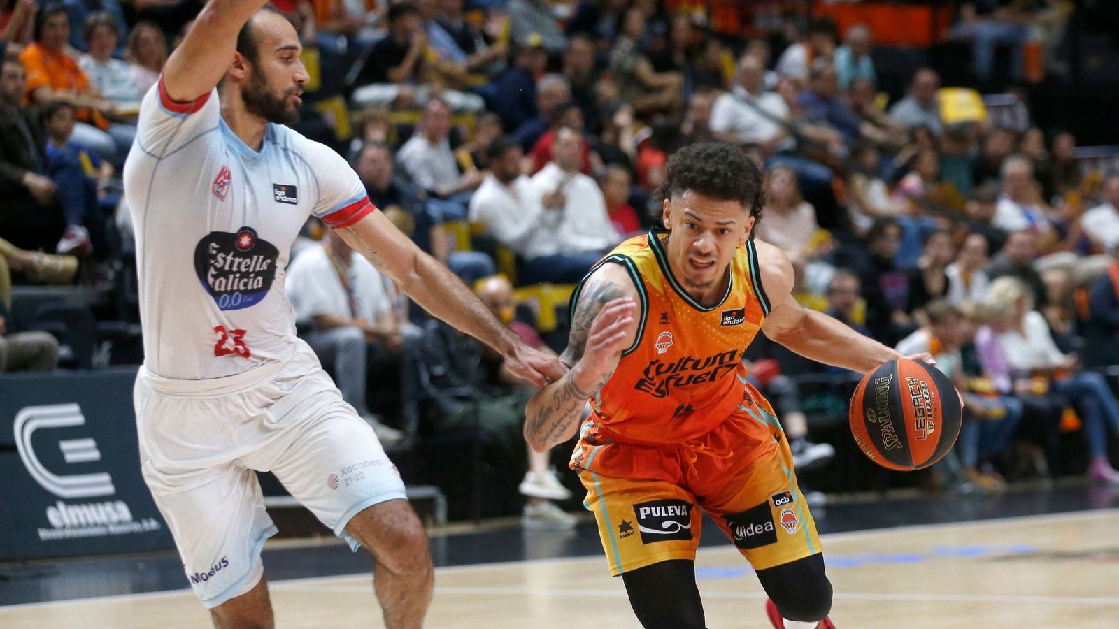 Radebaugh, en una acció del partit