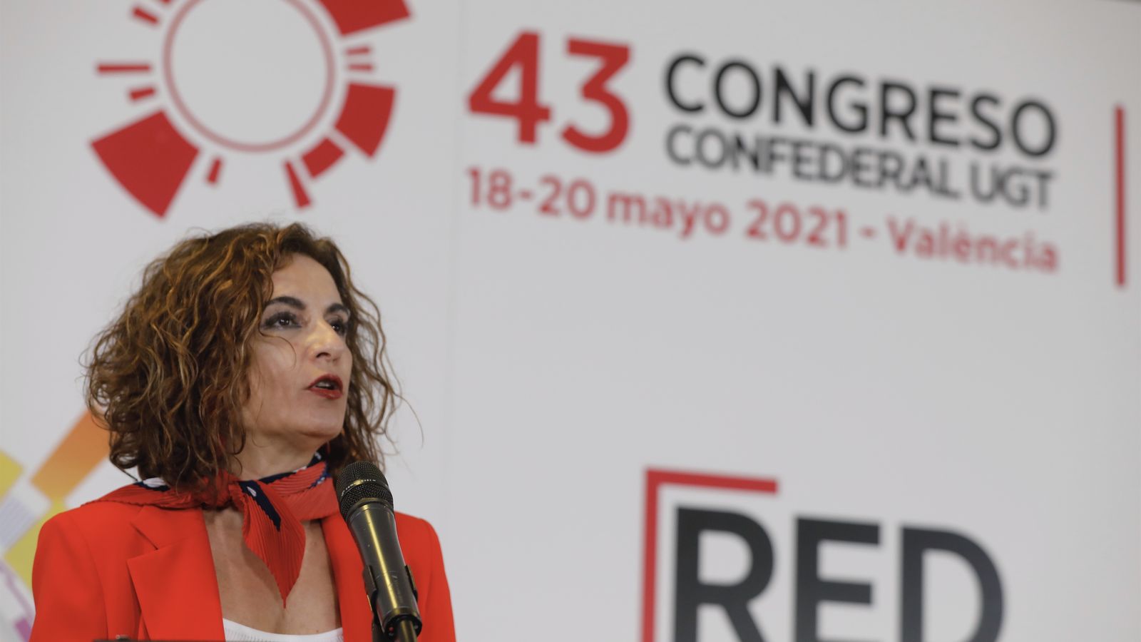 María Jesús Montero compareix abans en el 43 Congrés d'UGT celebrat a València