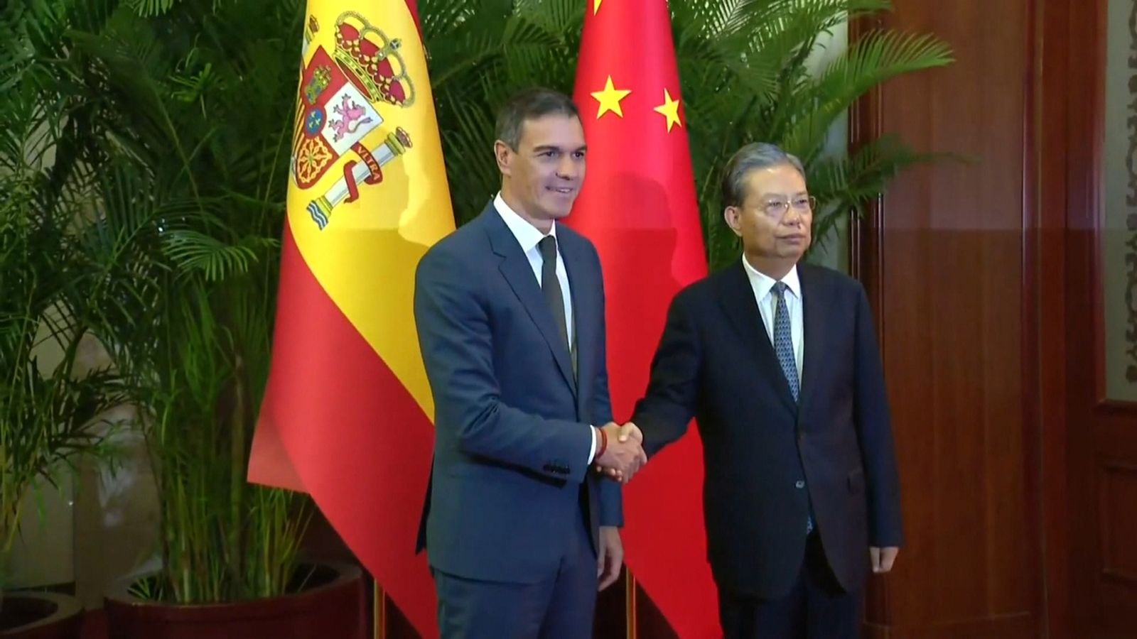 La CE continuarà aplicant els aranzels a la importació de vehicles elèctrics des de la Xina