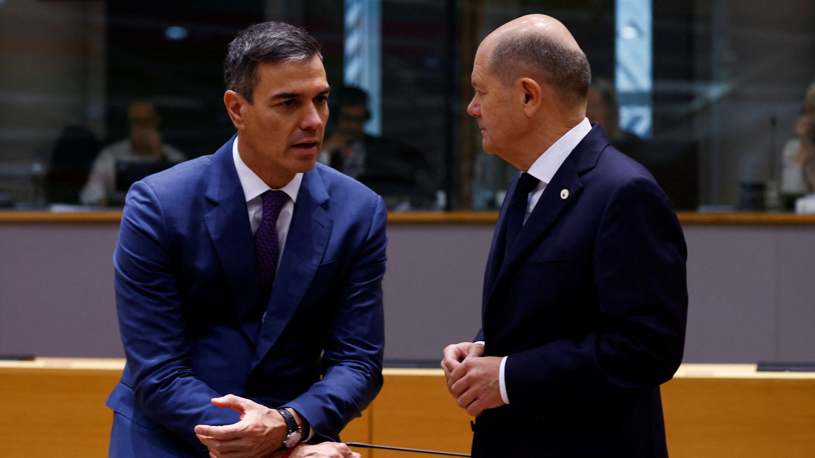 Pedro Sánchez i el canceller alemany Olaf Scholz, este dijous en la cimera del Consell Europeu