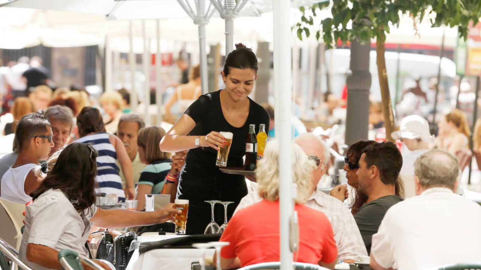 Les baixades dels preus als restaurants han arribat fins a l'1,2% respecte al mes anterior