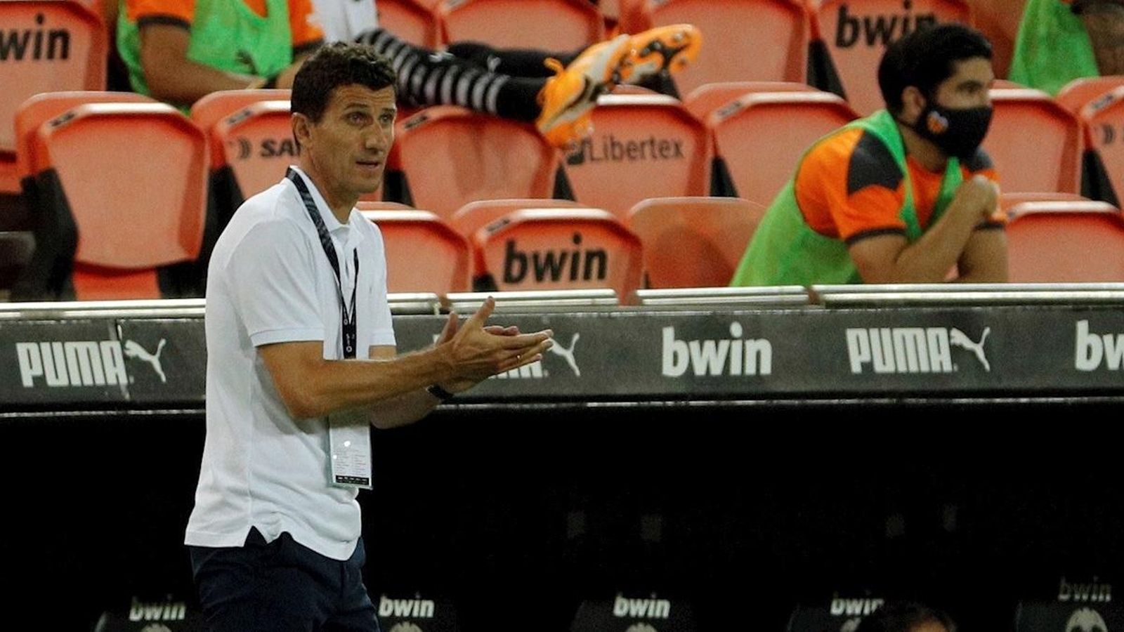 Javi Gracia, durant el València-Llevant al Mestalla