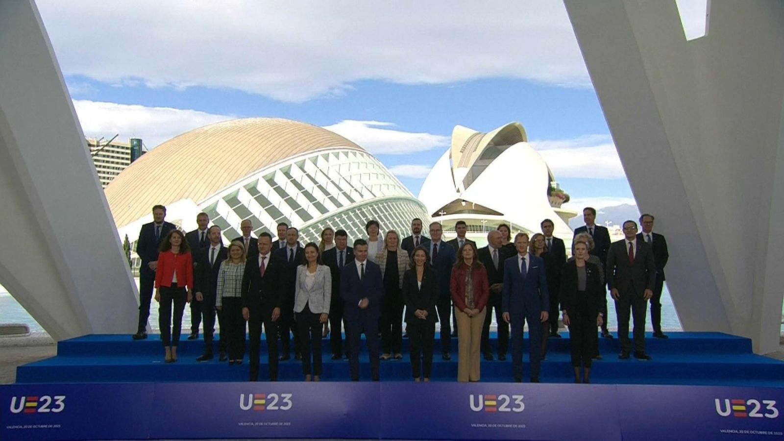 Els ministres de Comerç europeus en la foto de família a la Ciutat de les Arts i les Ciències de València