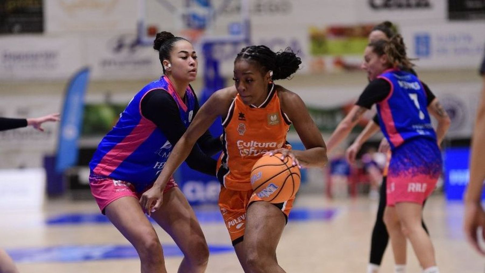 Mavunga, en una acció del duel