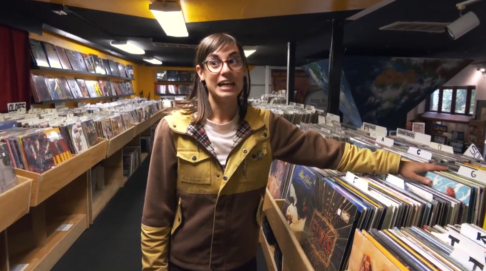 Acompanyarem la il·licitana Carolina Sánchez a fer la seua faena comptant arbres