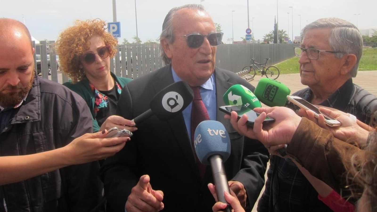 Imatge d'arxiu de Carlos Fabra a les portes dels jutjats de Castelló