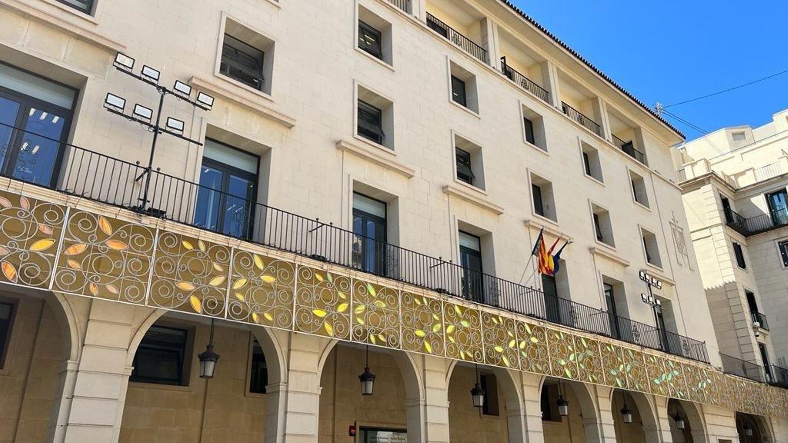 Façana de l'Audiència Provincial d'Alacant