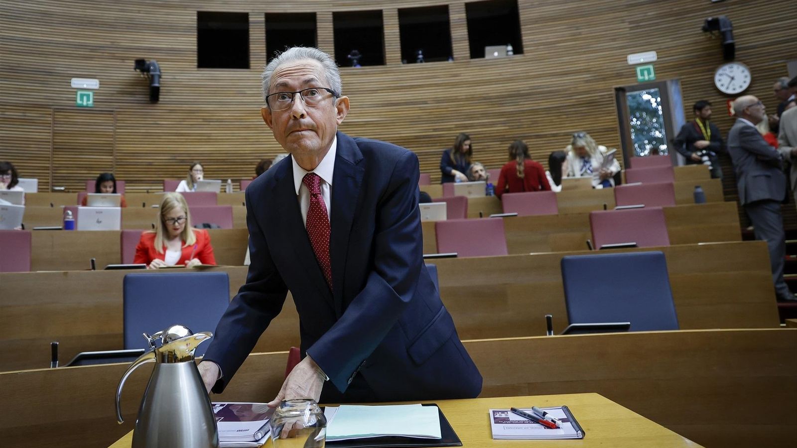 El síndic de Greuges, Ángel Luna, este dimecres en Les Corts