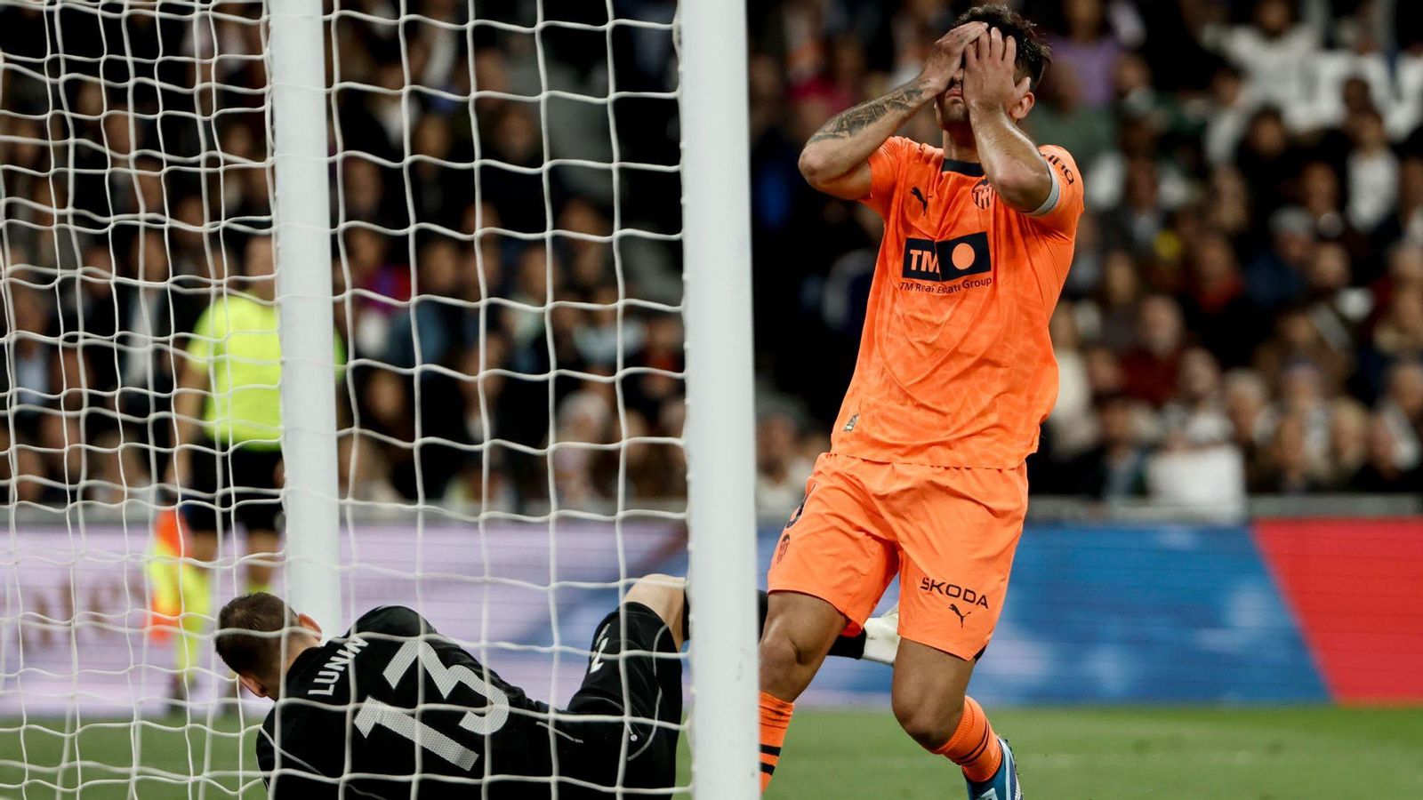 Hugo Duro es lamenta després de fallar una ocasió