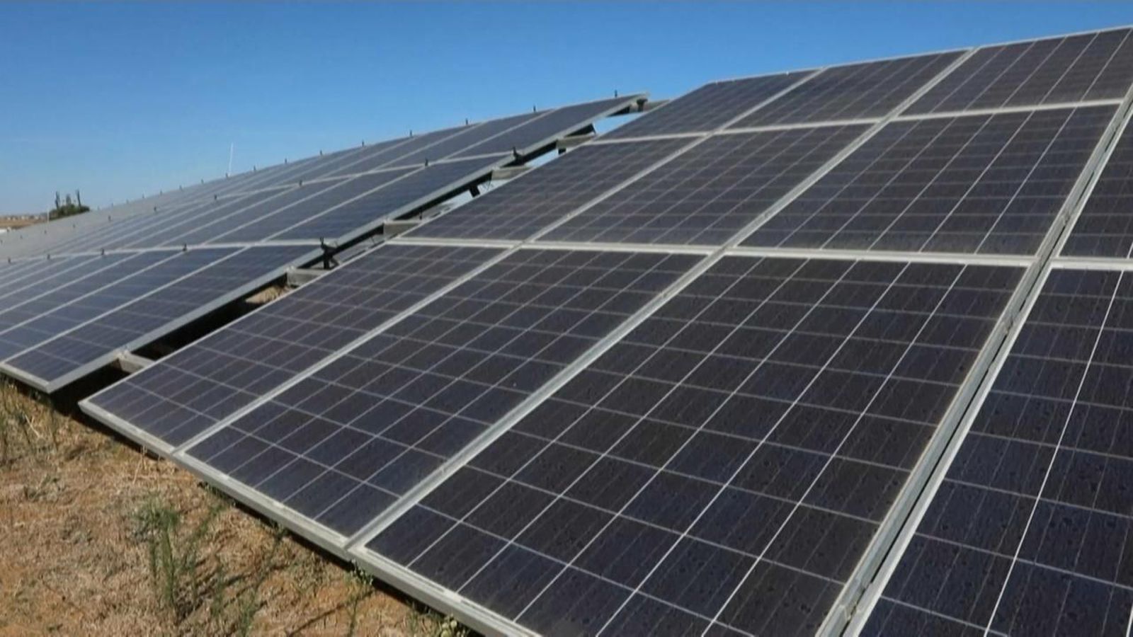 A Sant Jordi (Alt Maestrat) han començat a construir la planta fotovoltaica més gran de les comarques del nord
