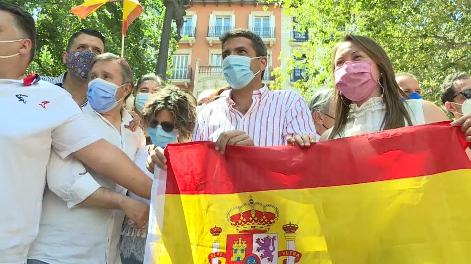 Carlos Mazón a la recollida de firmes d'Alacant