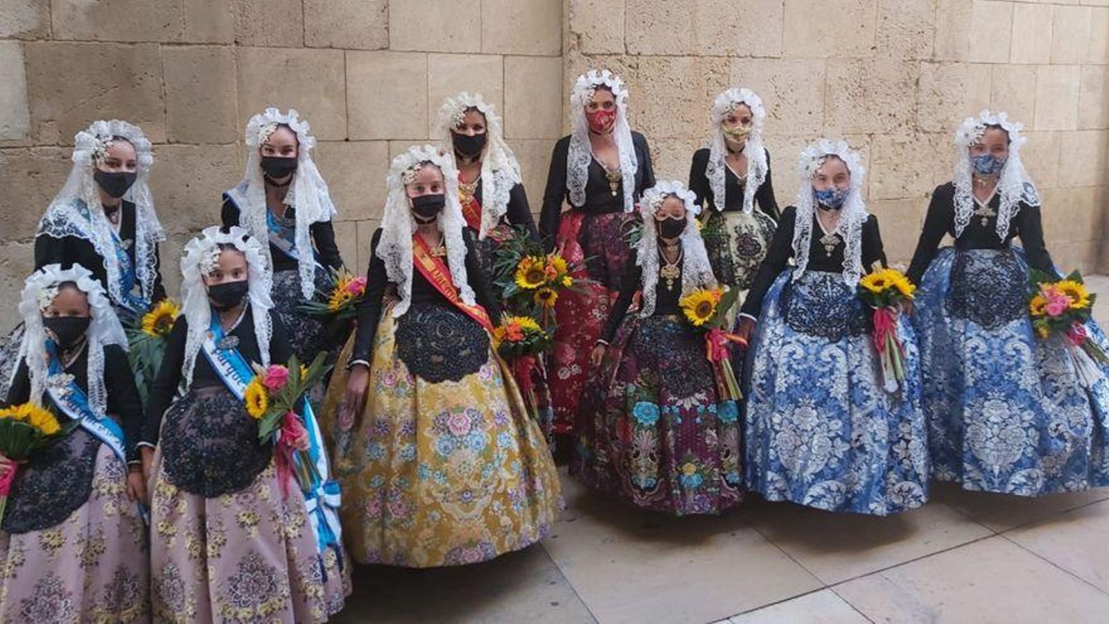 Les dos substituiran Isabel Bartual, bellesa del foc 2019 i Noelia Vinal, bellesa del foc infantil 2019