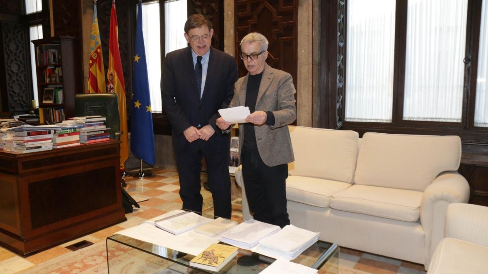 L'acord es va concretar recentment en una reunió entre l'autor valencià i el president de la Generalitat, Ximo Puig