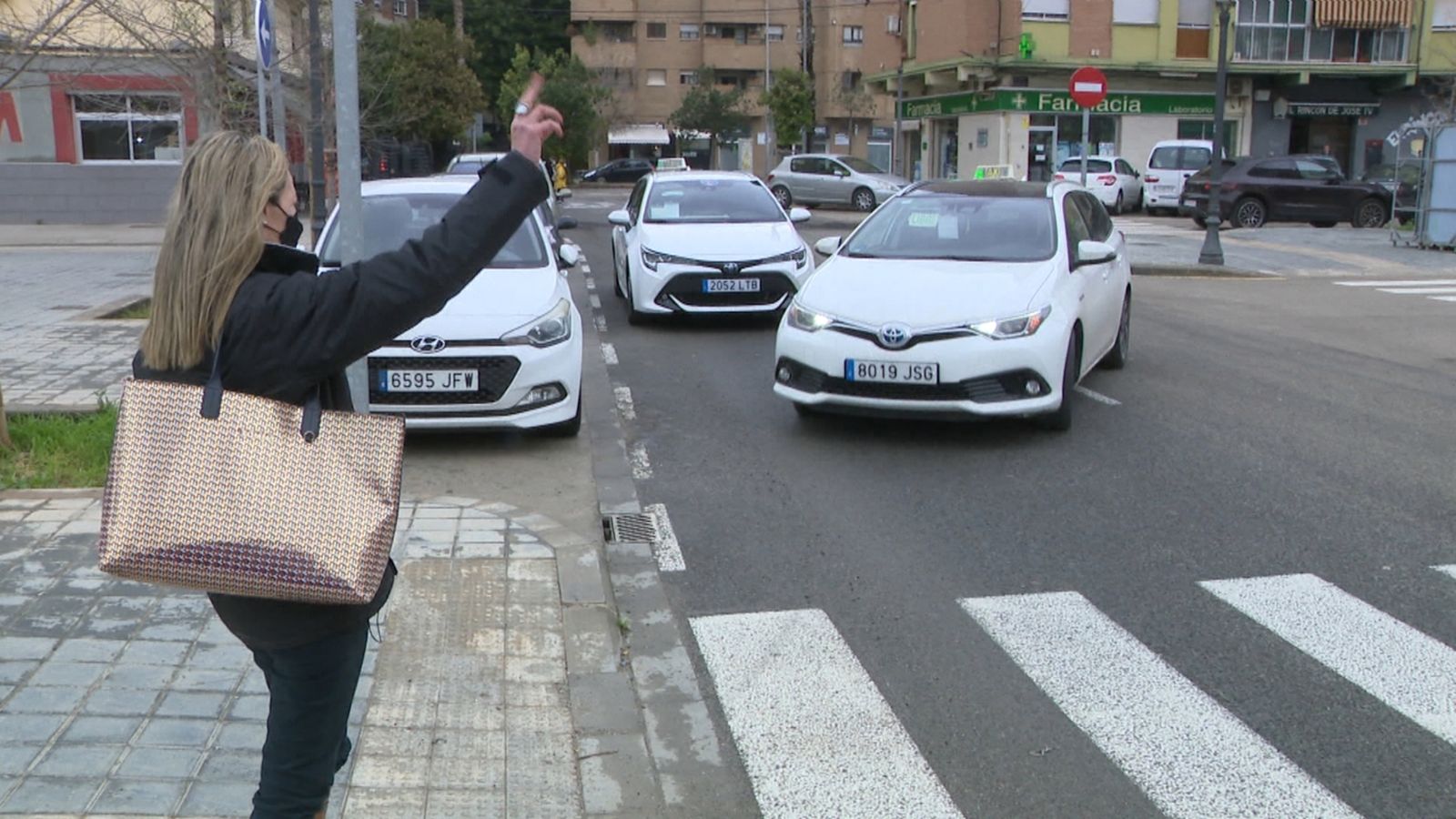 Les associacions del taxi volen aconseguir del Consell les mateixes ajudes directes que tenen els taxistes canaris del seu govern autonòmic