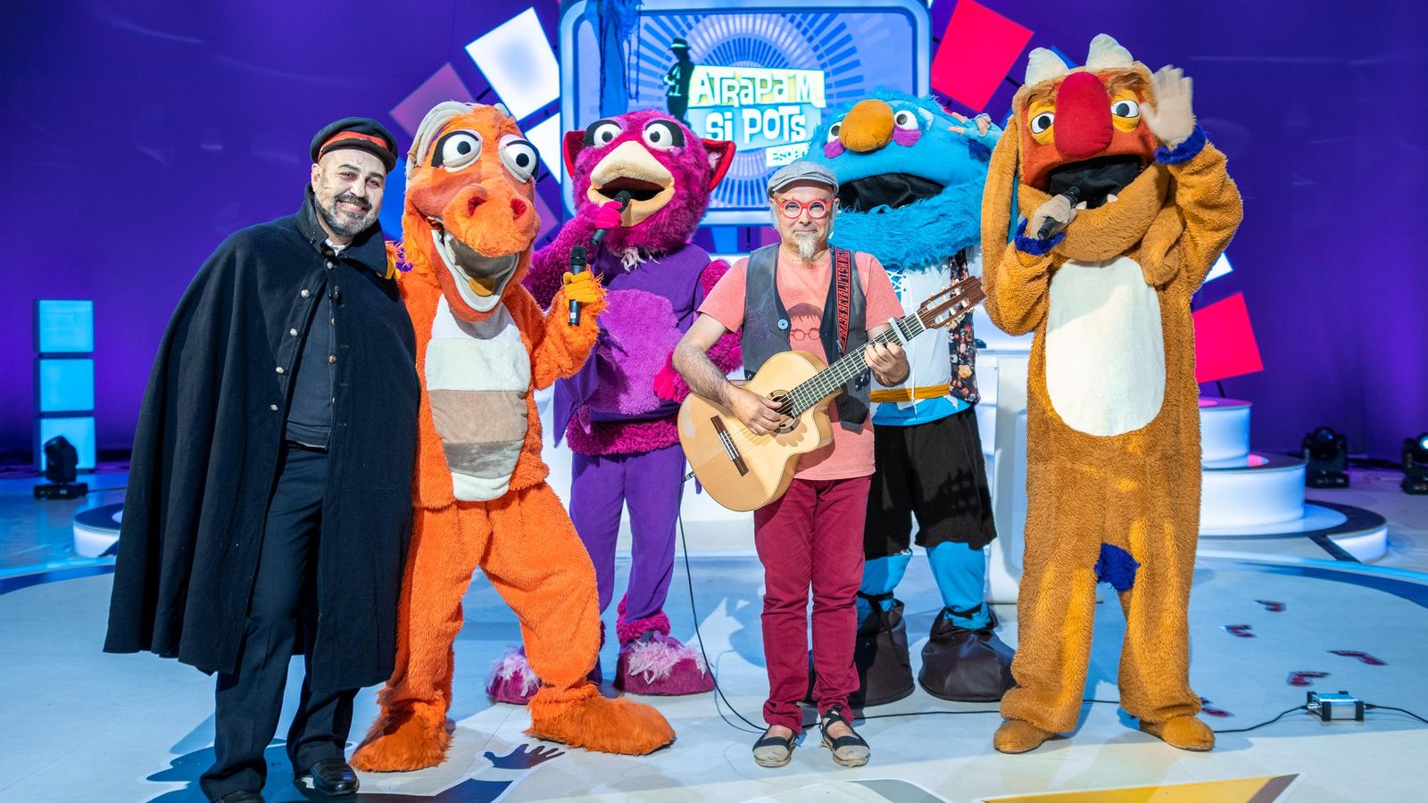 'El cau de les Feretes' és una sèrie que recupera l’univers de la tradició oral dels espantacriatures i les llegendes valencianes.