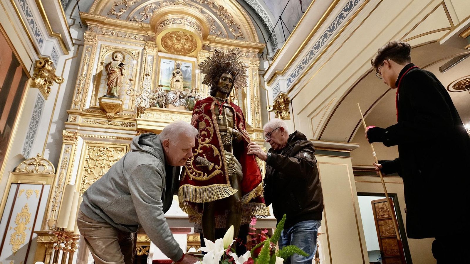 Picanya celebra el retorn de la imatge del seu patró completament restaurada després de la DANA
