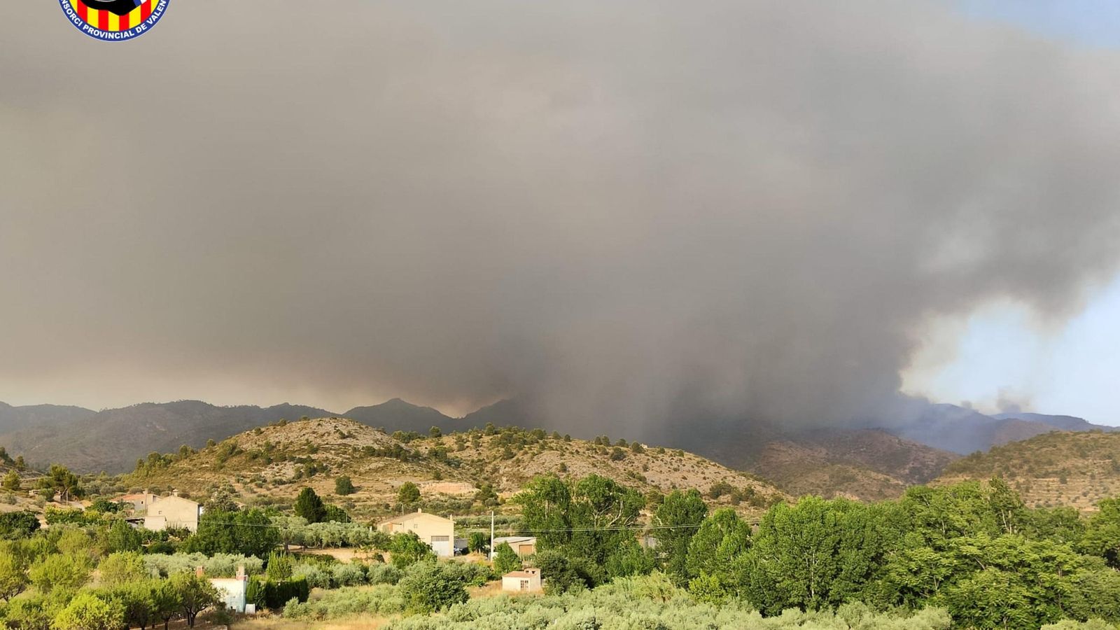 Imatge de l'incendi forestal de Calles