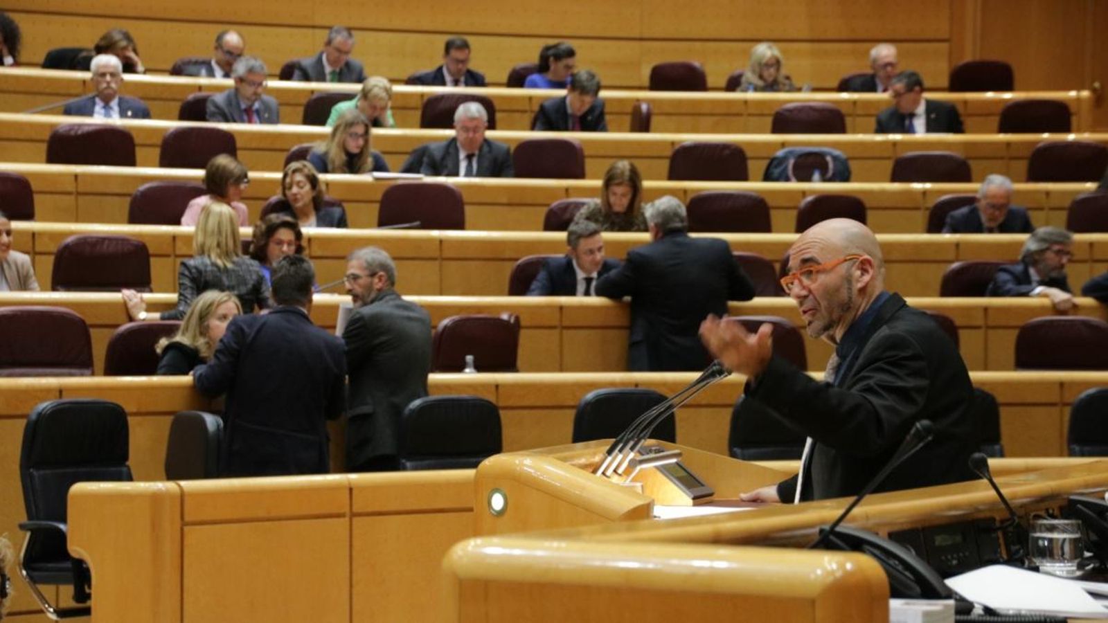 El senador de Compromís Jordi Navarrete compareix al Senat. Europa Press