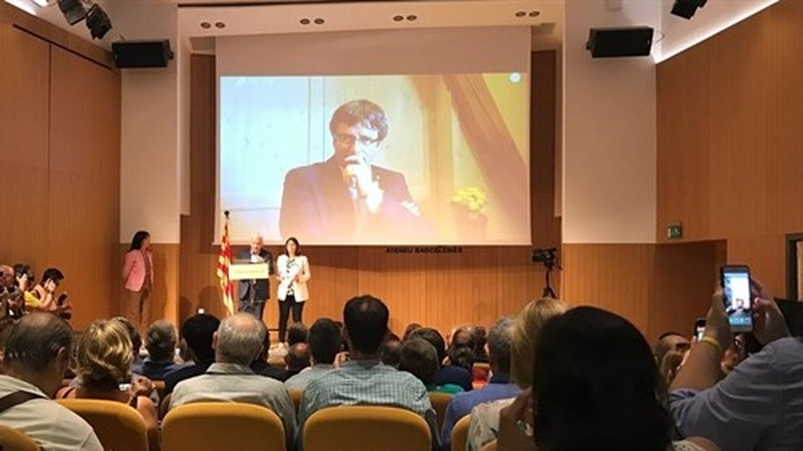 El sector crític del PDeCAT i afí a Puigdemont pressiona perquè Pascal faça un pas arrere