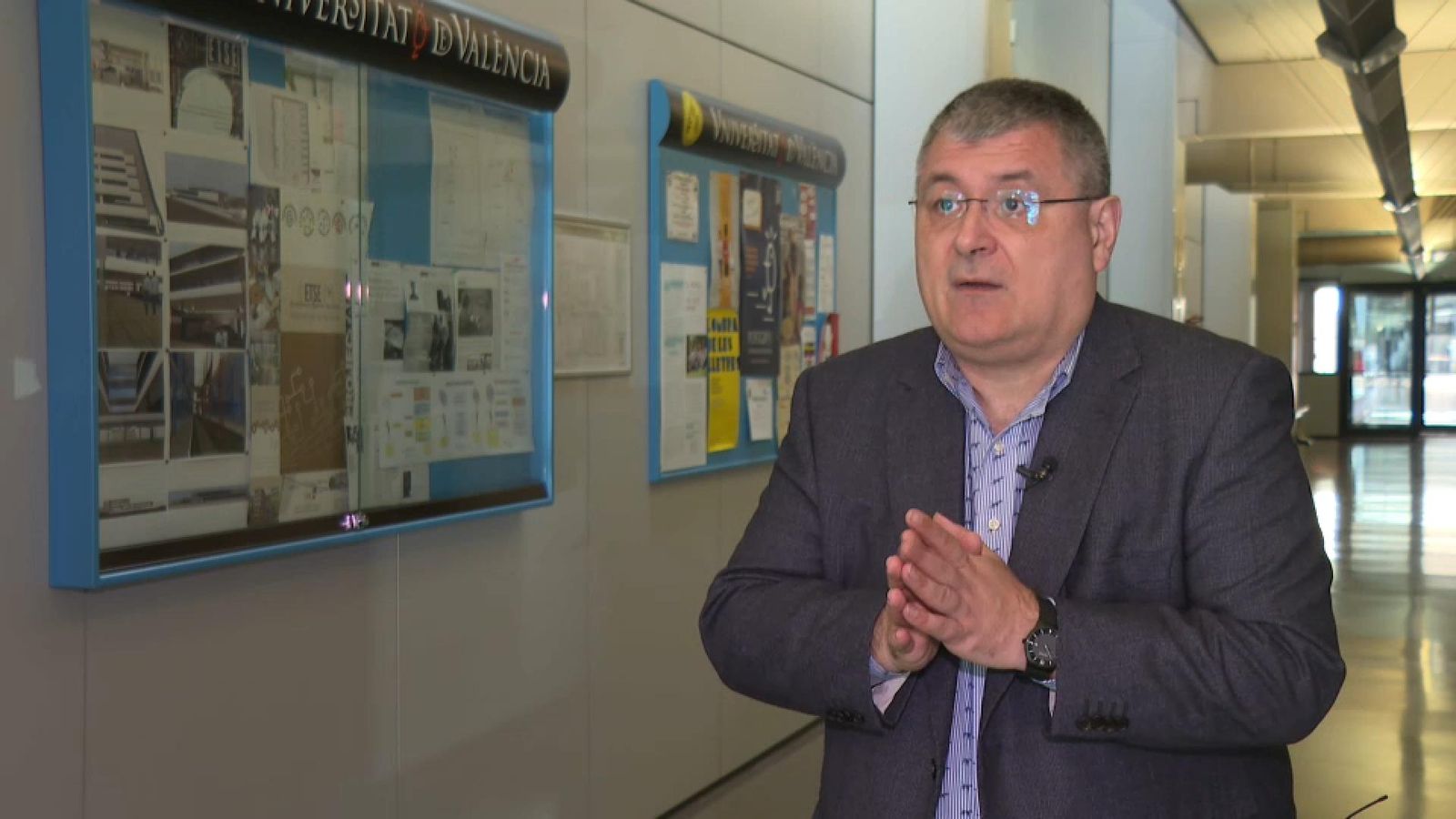 Ricard Martínez, expert en ciberseguretat, entrevistat aquest dilluns per un equip d'À Punt NTC