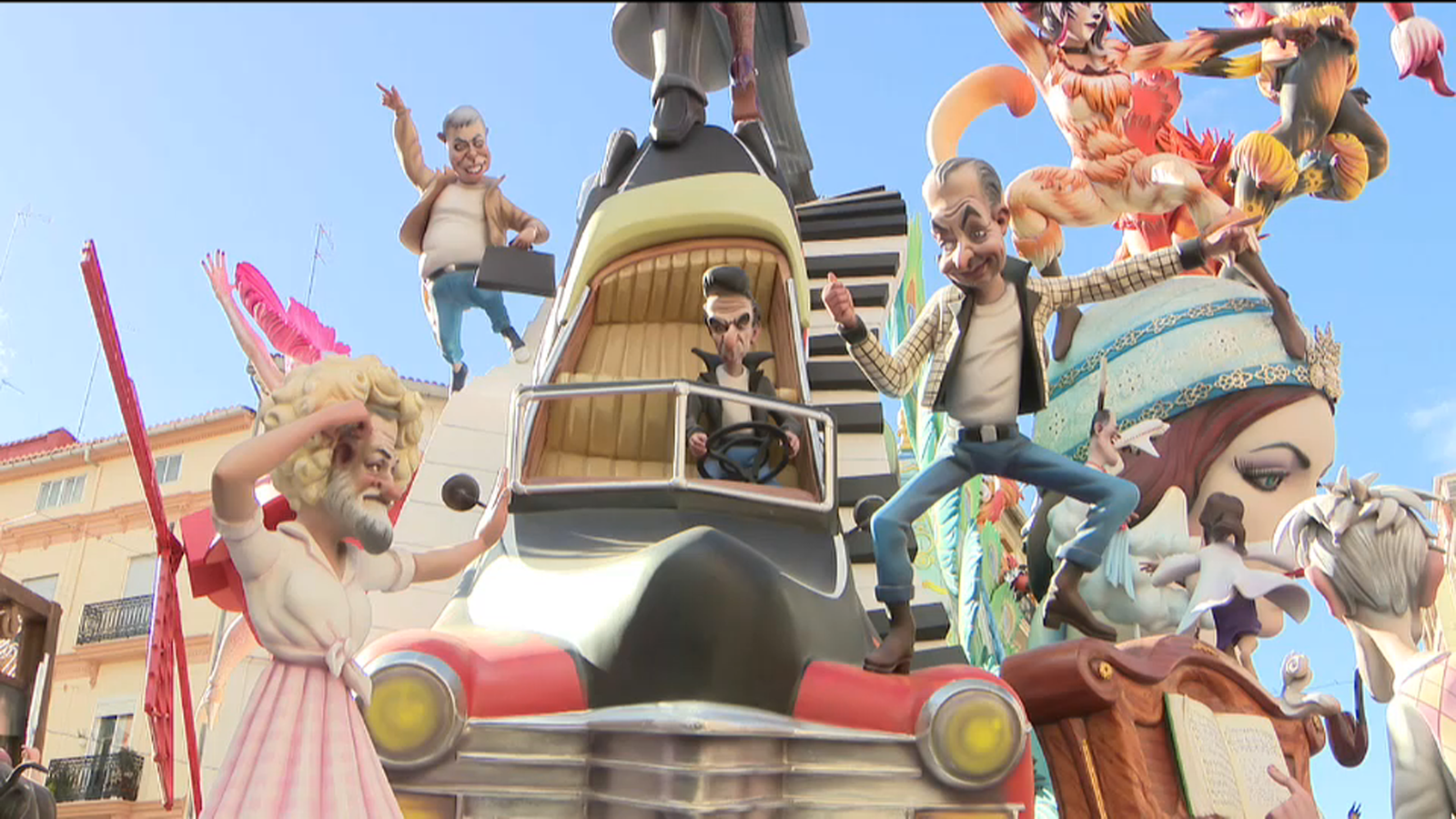 VÍDEO | Debat a València per l\'aplicació d\'una taxa turística fallera