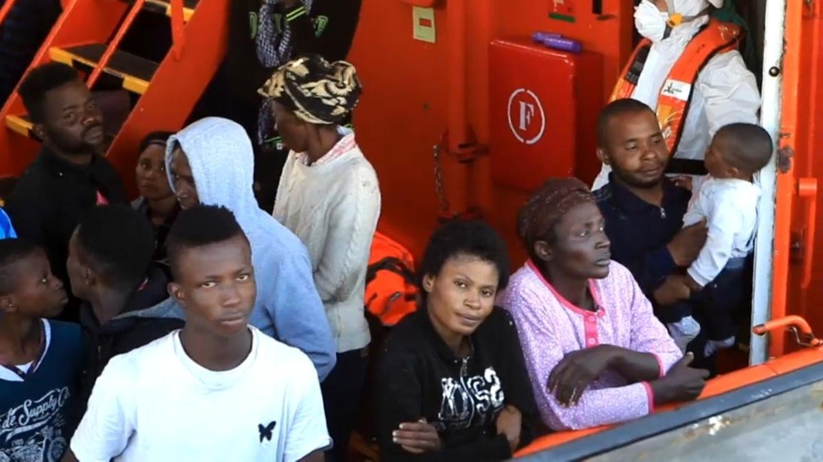Creu Roja ha atés 24.500 migrants l’últim any Creu Roja ha atés 24.500 migrants l’últim any