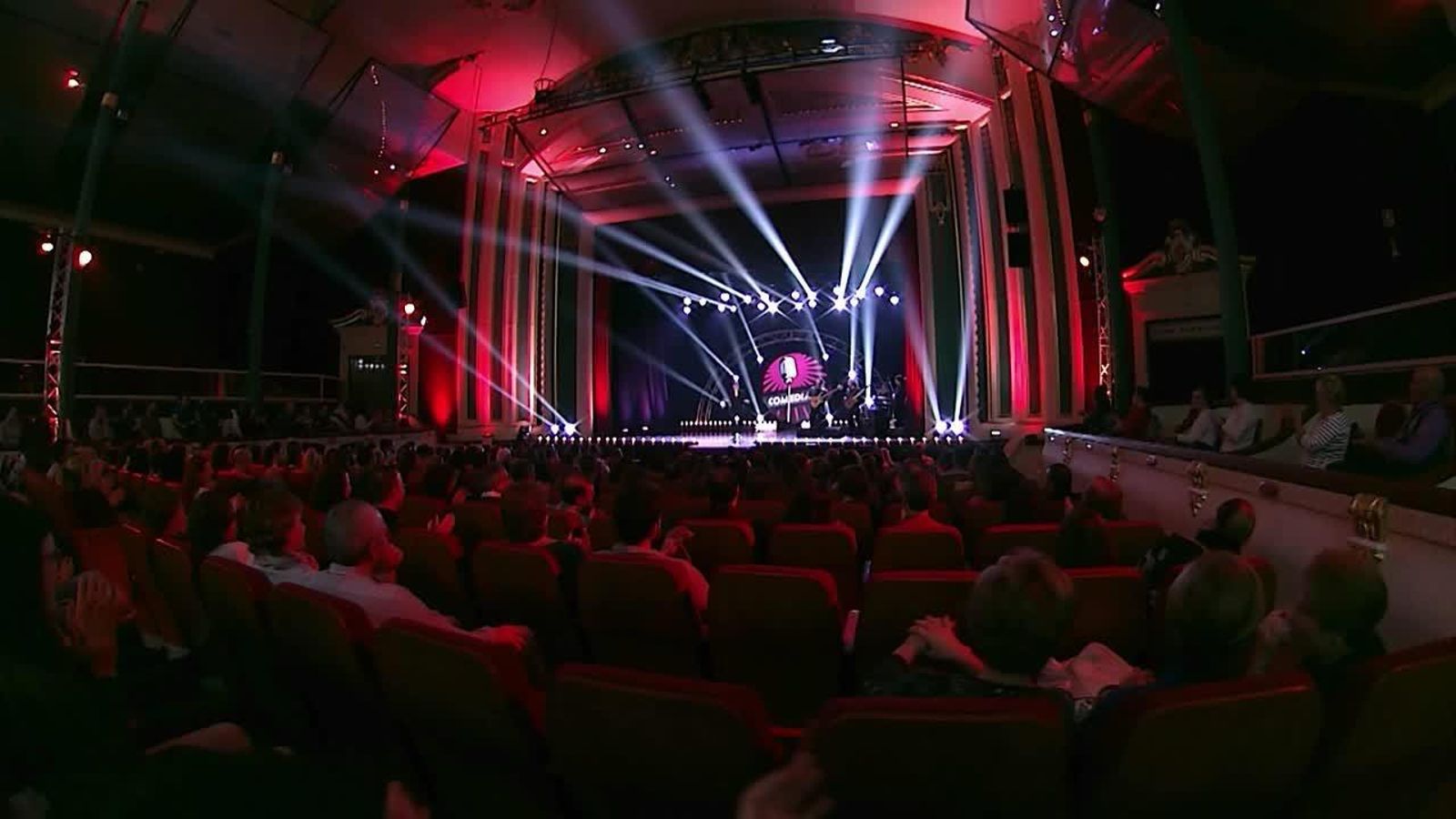 30.10.2019 | Comediants