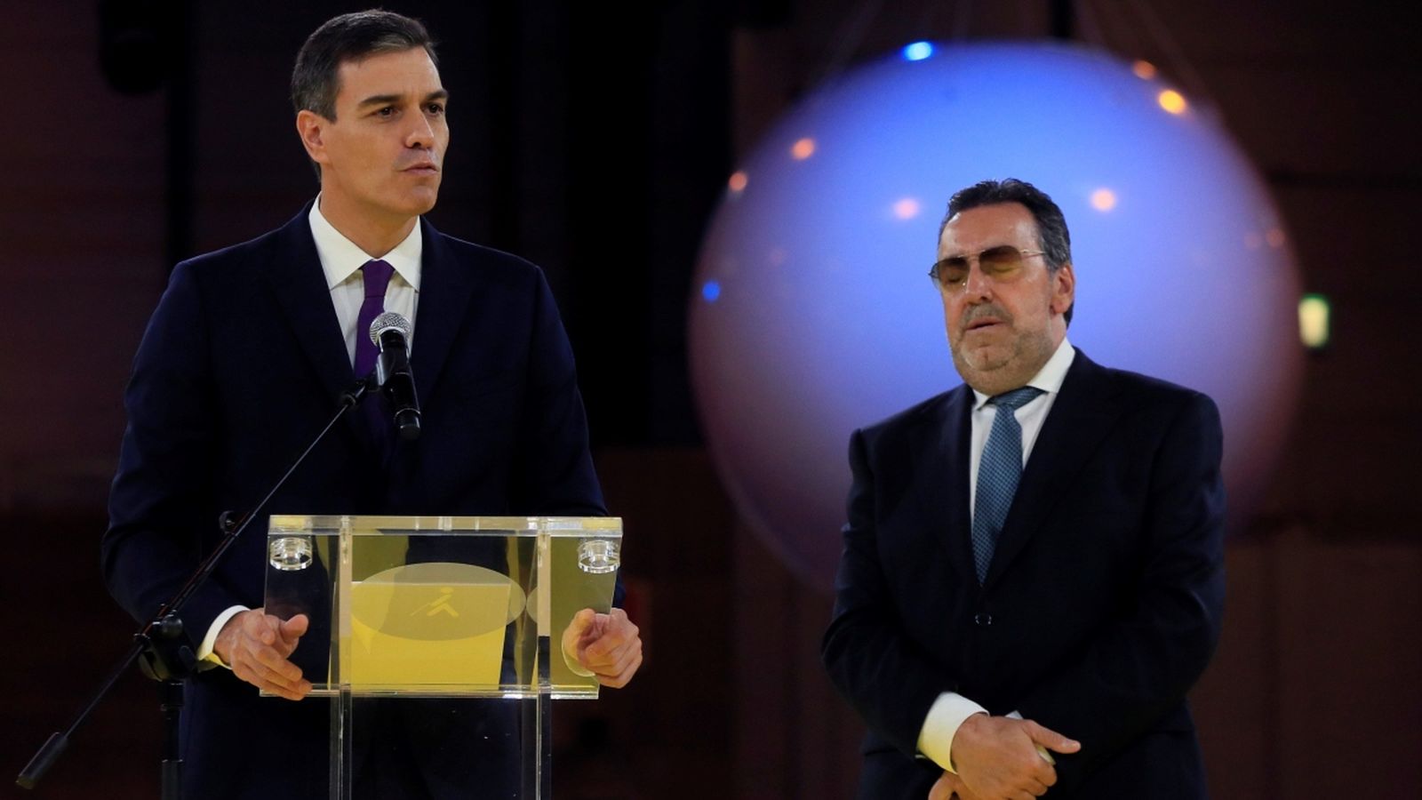 Pedro Sánchez junt amb el president de l'ONE, Miguel Carballeda