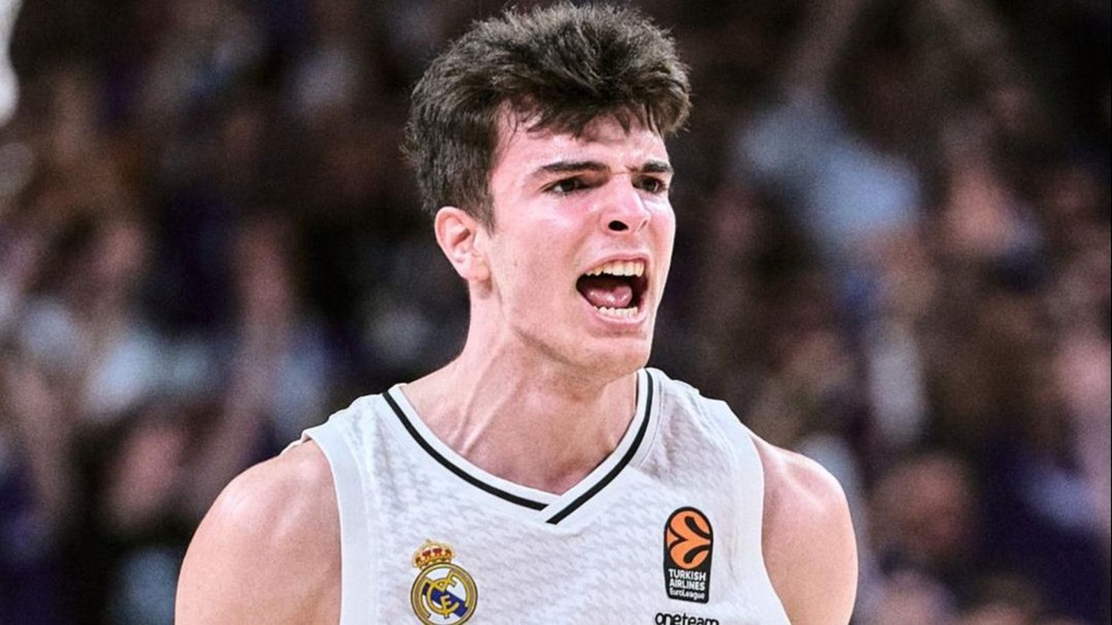 El jugador dels Celtics, Hugo González