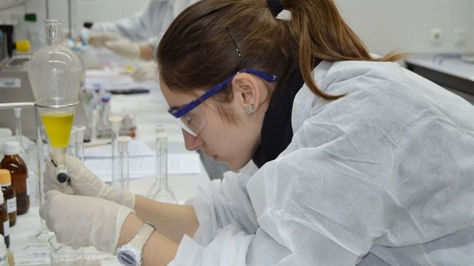 11.02.2019 | NM Entrevista a Nuria Garro, professora de Física de la UV, sobre les dificultats de la dona en l'àmbit científic