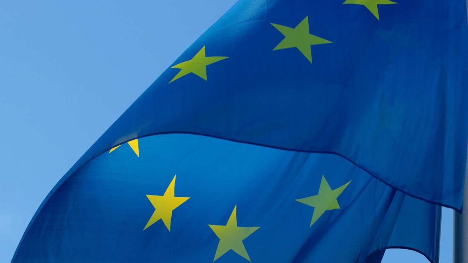 Brussel·les preveu un “ràpid augment” dels casos de coronavirus i demana “solidaritat” als països
